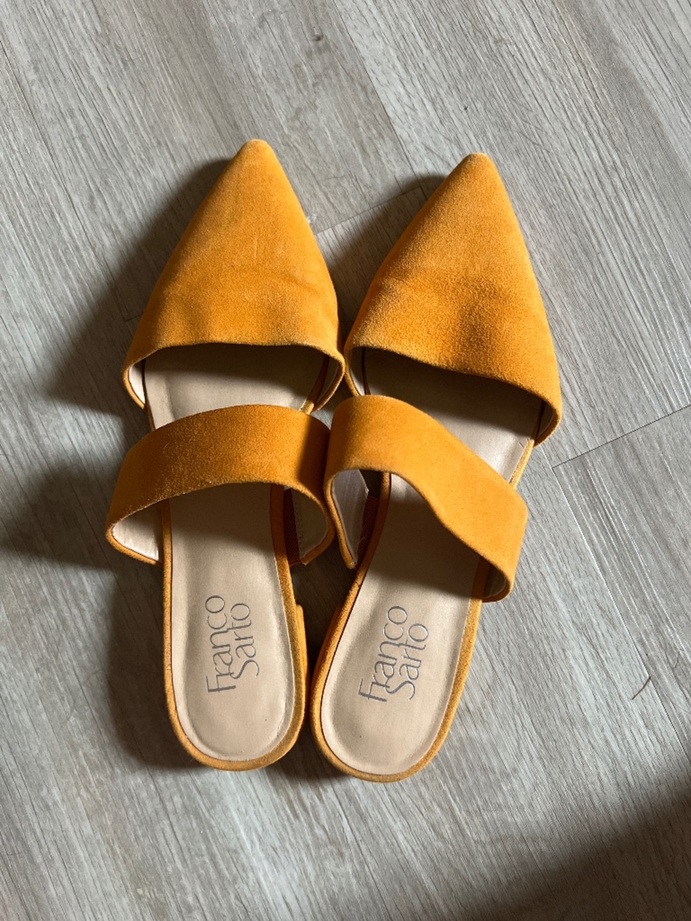 Indie Sleaze Flats